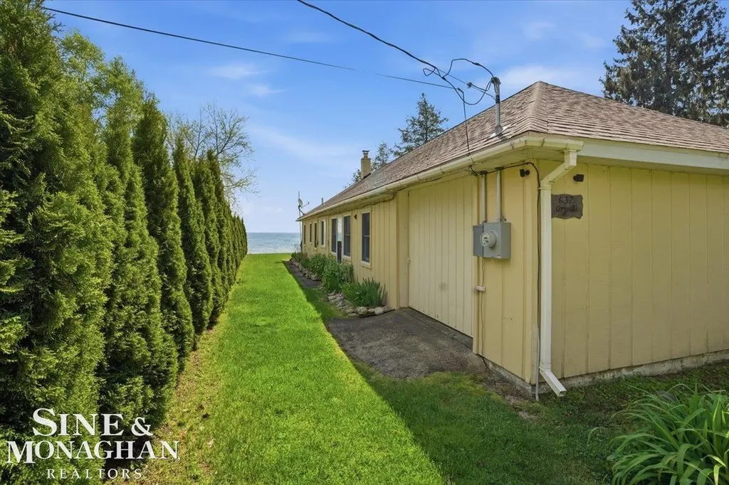 637 S Lakeshore Road Sanilac Township MI 48469