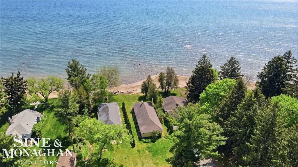 637 S Lakeshore Road Sanilac Township MI 48469
