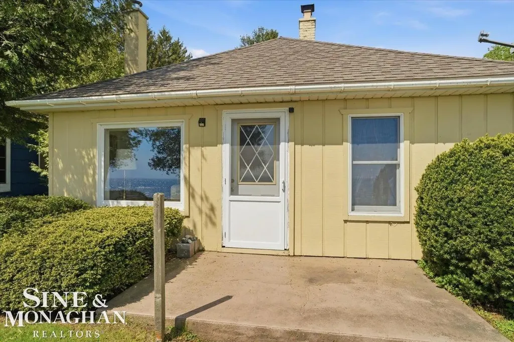 637 S Lakeshore Road Sanilac Township MI 48469