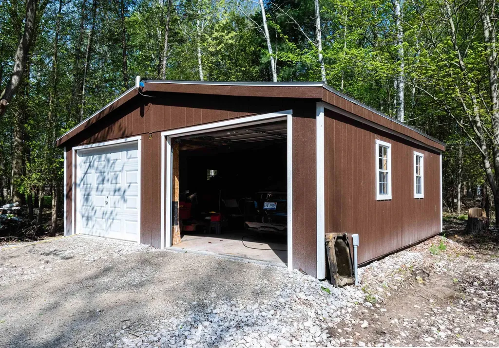 7147 Suerwier Road Applegate Village MI 48401