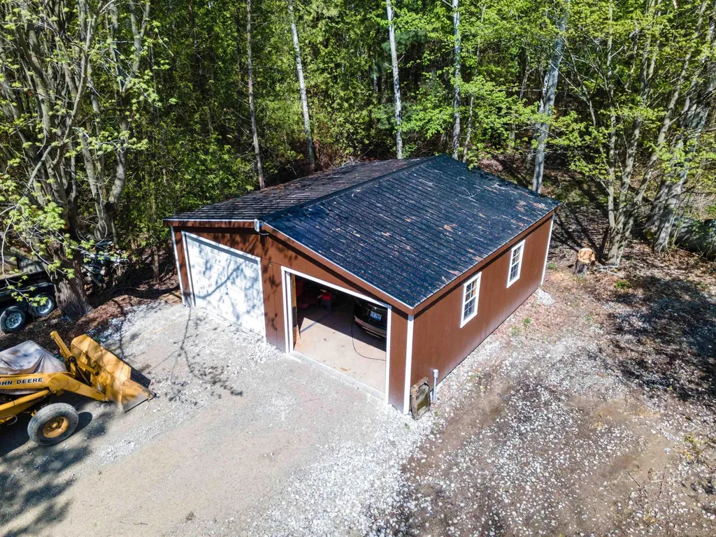 7147 Suerwier Road Applegate Village MI 48401
