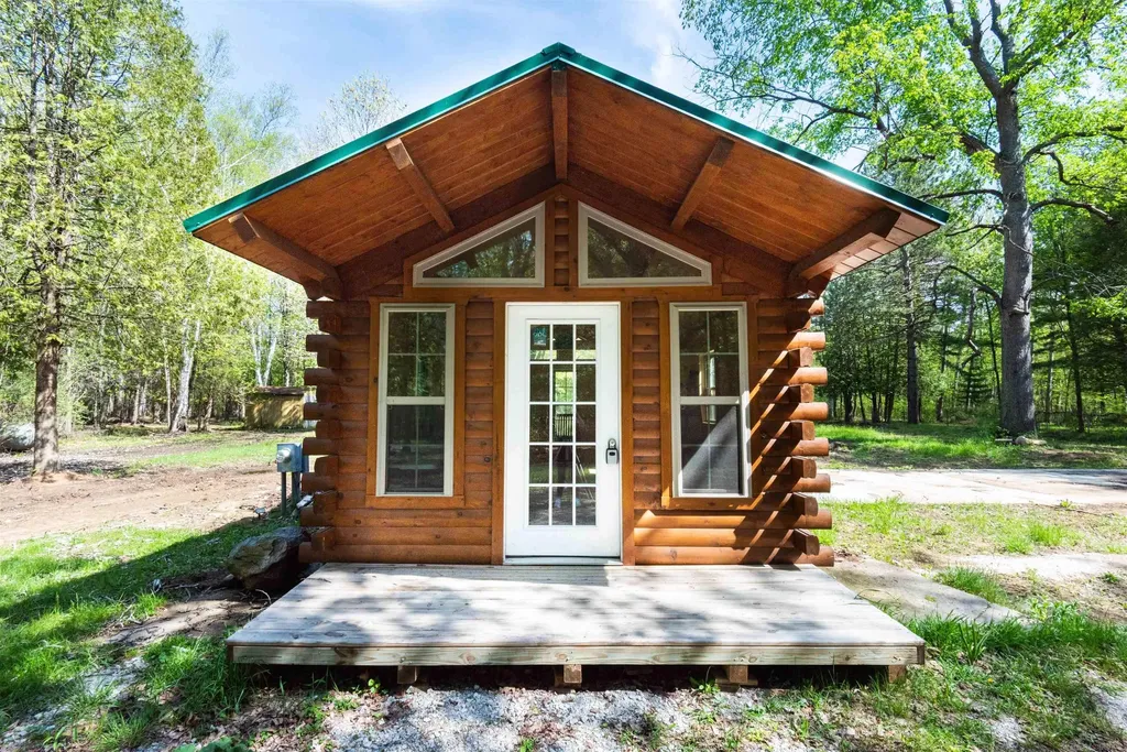 7147 Suerwier Road Applegate Village MI 48401