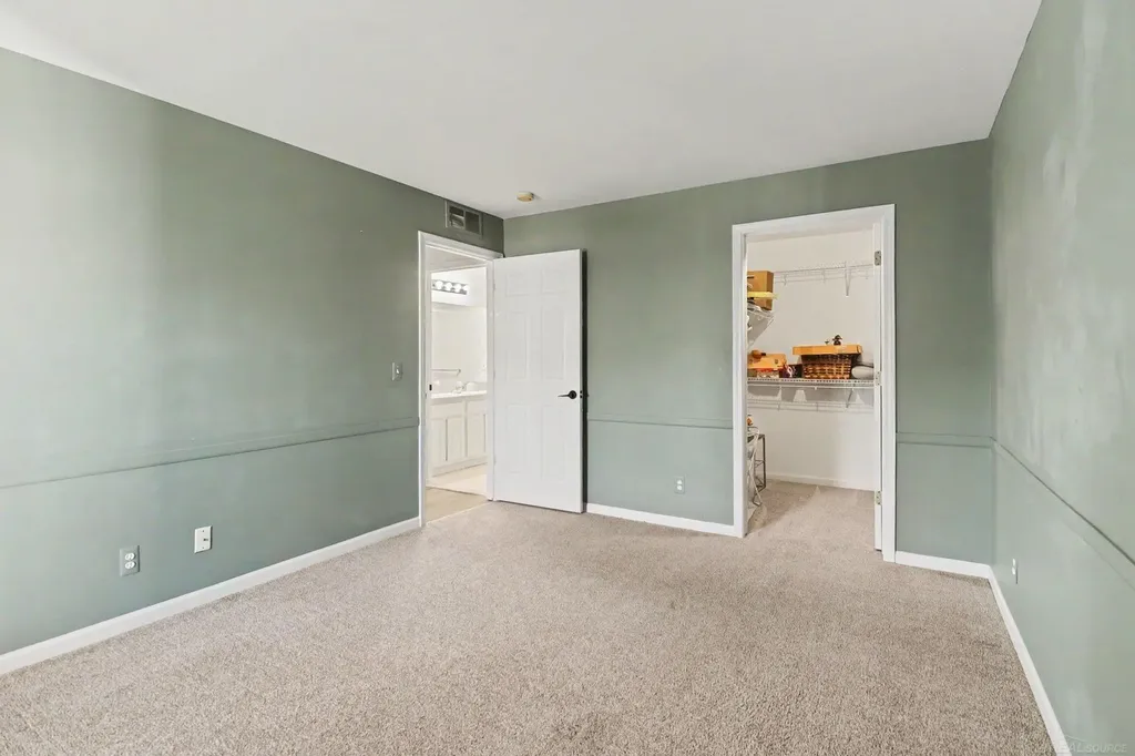 52328 Heatherstone Avenue Macomb Township MI 48042