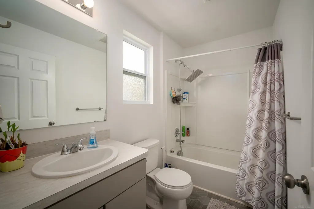 32215 Haverhill Street New Haven Village MI 48048