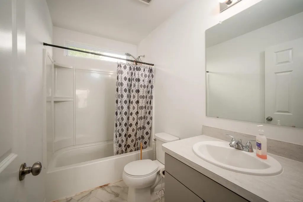 32215 Haverhill Street New Haven Village MI 48048