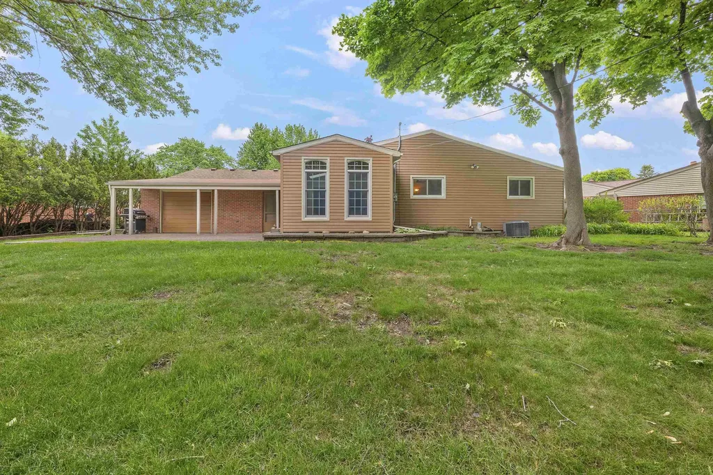 11971 Fairview Drive Sterling Heights City MI 48312
