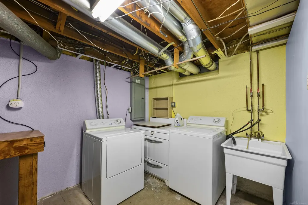 11971 Fairview Drive Sterling Heights City MI 48312