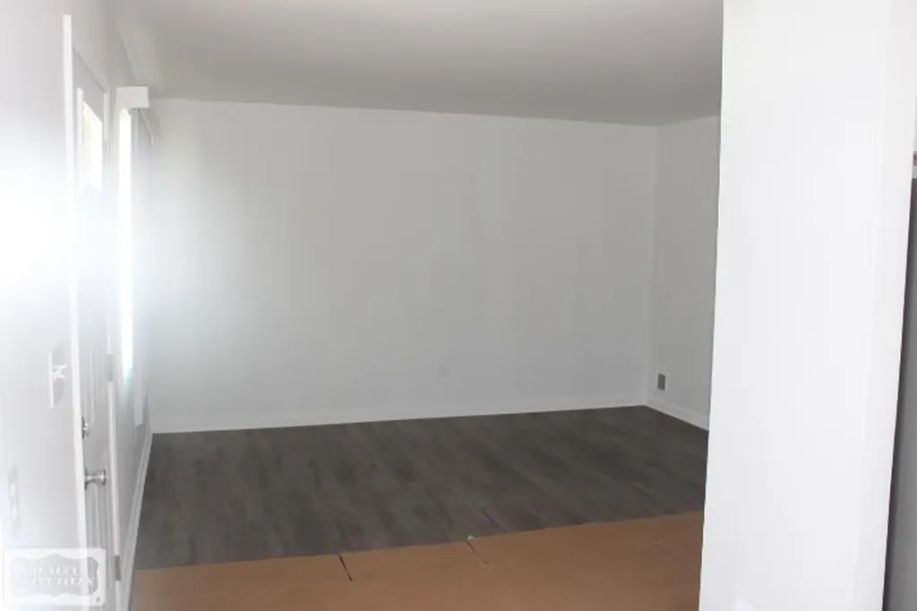 27835 Oneil Street Roseville City MI 48066