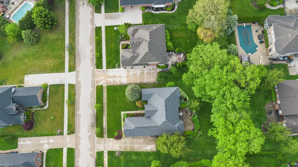54316 Black Cherry Lane Shelby Charter Township MI 48315