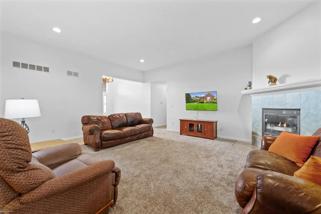 54316 Black Cherry Lane Shelby Charter Township MI 48315