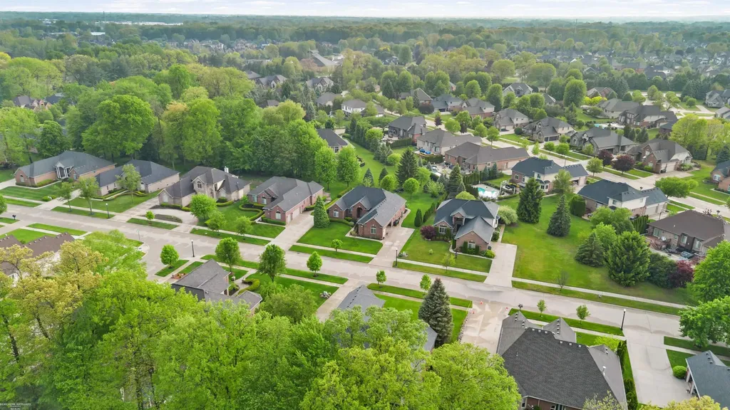 54316 Black Cherry Lane Shelby Charter Township MI 48315