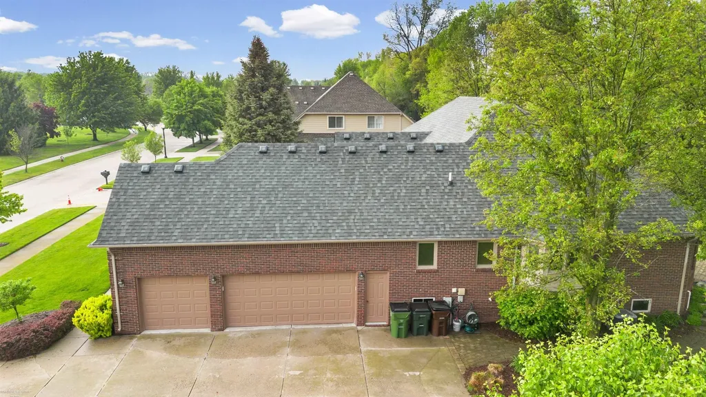 54316 Black Cherry Lane Shelby Charter Township MI 48315