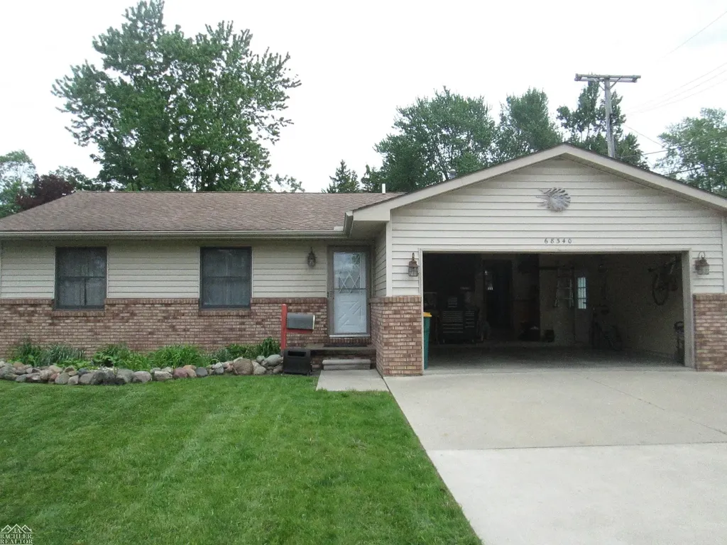 68340 S Forest Street Richmond City MI 48062