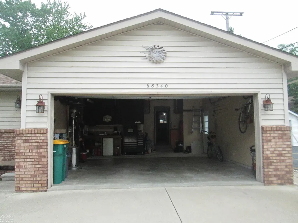 68340 S Forest Street Richmond City MI 48062