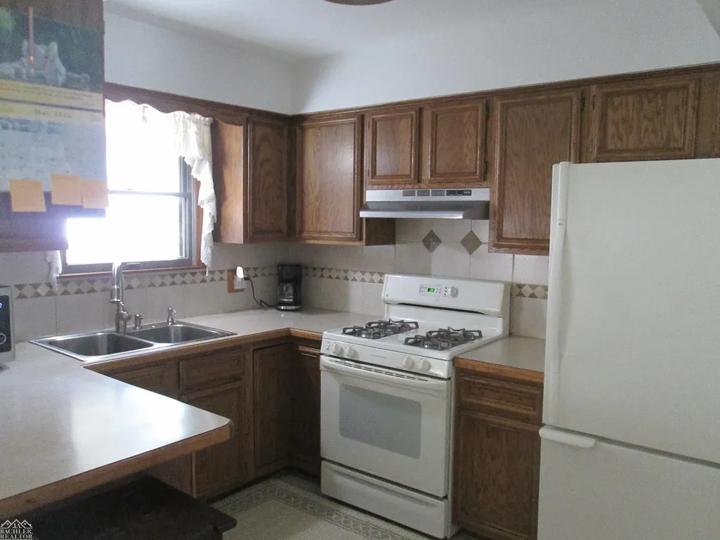 68340 S Forest Street Richmond City MI 48062