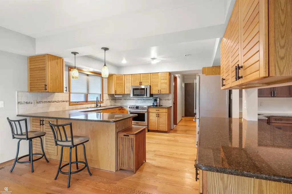 41397 Clairpointe St Street Harrison Charter Township MI 48045