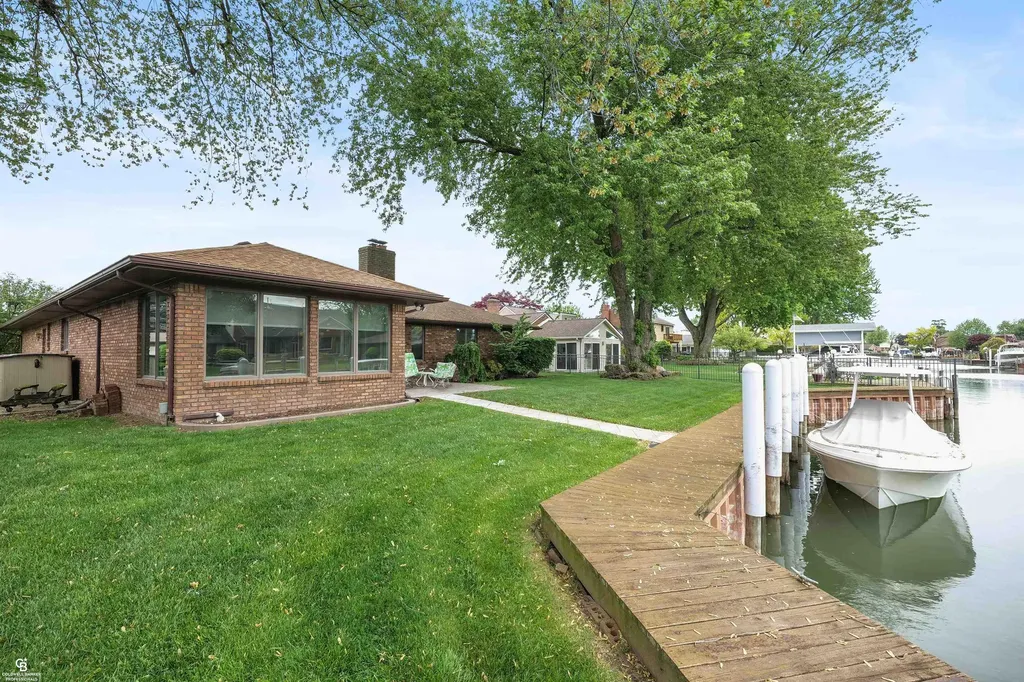 41397 Clairpointe St Street Harrison Charter Township MI 48045