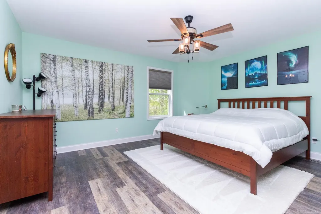 2133 Cove Road Wales Township MI 48027