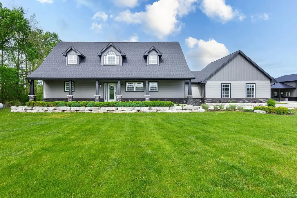 2133 Cove Road Wales Township MI 48027