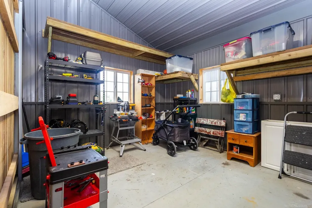 2133 Cove Road Wales Township MI 48027