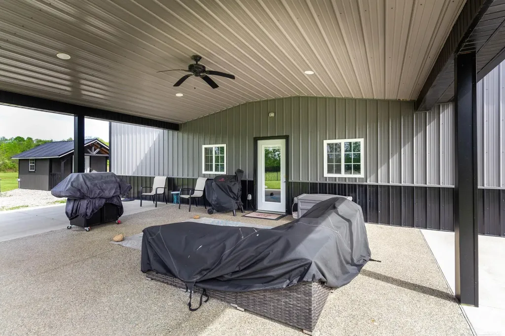 2133 Cove Road Wales Township MI 48027