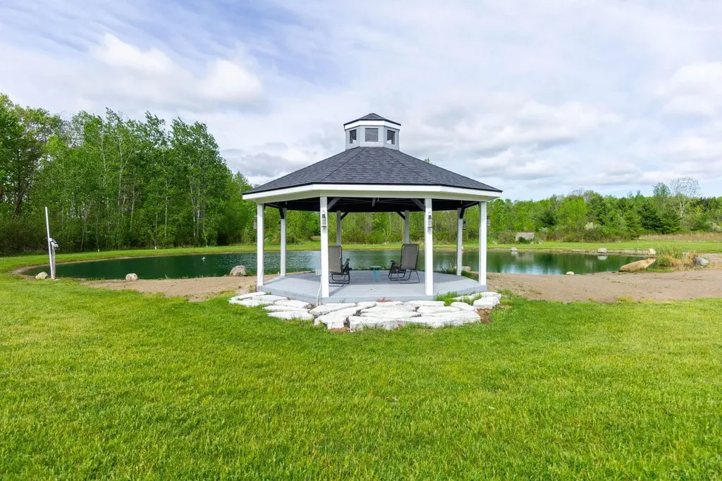 2133 Cove Road Wales Township MI 48027
