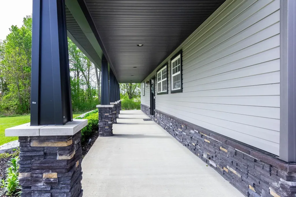 2133 Cove Road Wales Township MI 48027