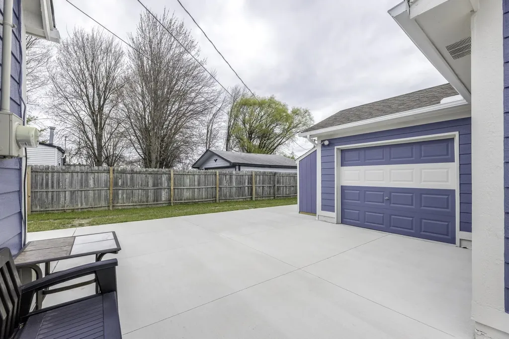 29230 Harding Street Roseville City MI 48066
