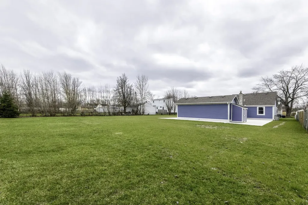 29230 Harding Street Roseville City MI 48066