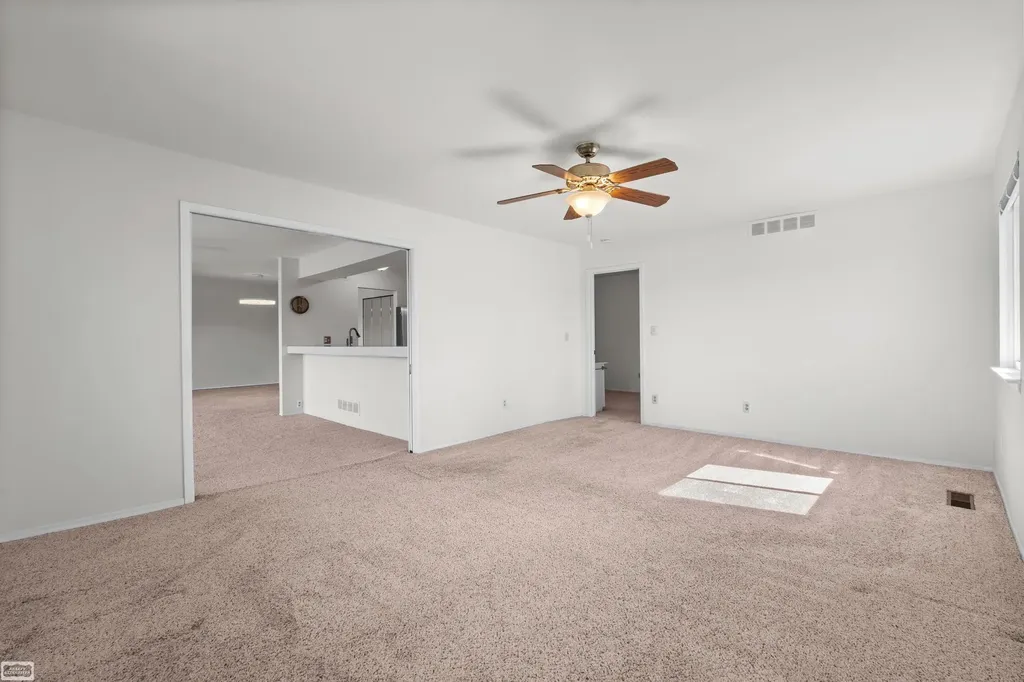 4960 Lake Point Drive Waterford Charter Township MI 48329