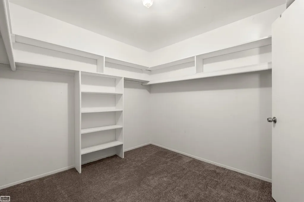 4960 Lake Point Drive Waterford Charter Township MI 48329