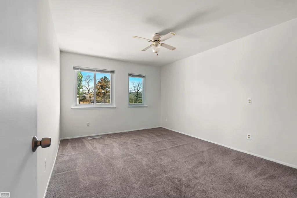 4960 Lake Point Drive Waterford Charter Township MI 48329