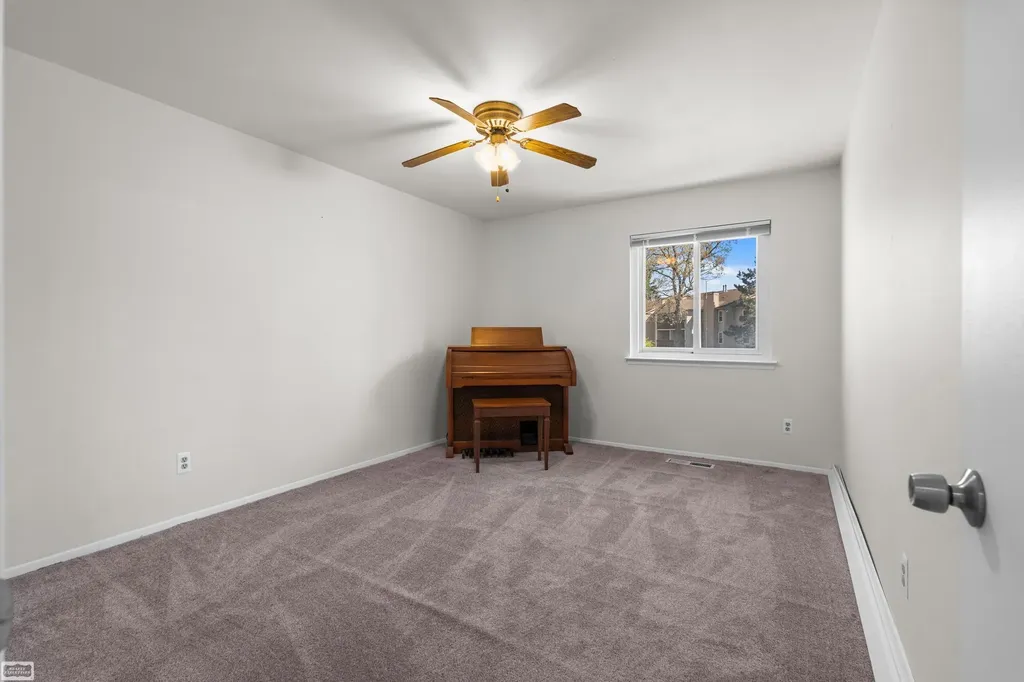4960 Lake Point Drive Waterford Charter Township MI 48329