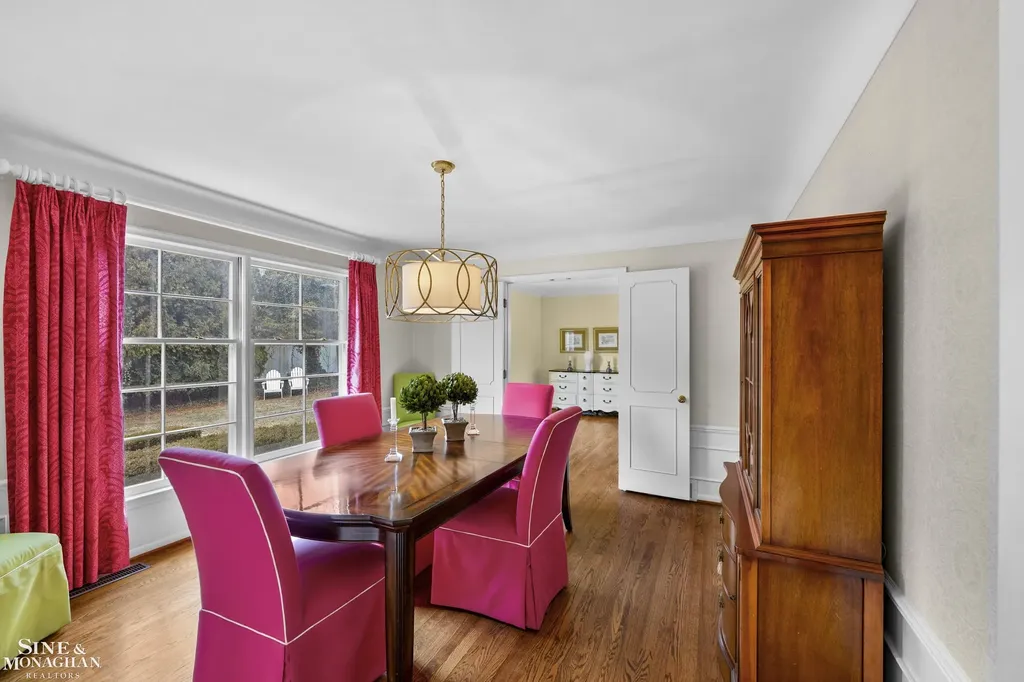 11 Wellington Place Grosse Pointe City MI 48230