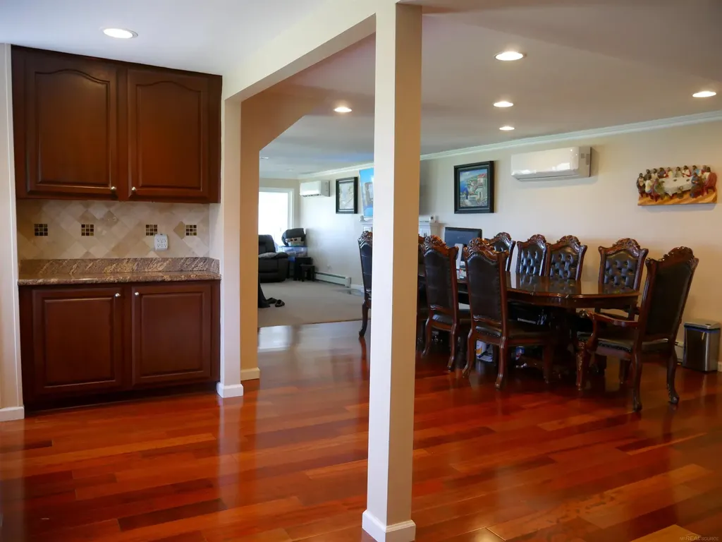 1704 Cass Lake Front Road Keego Harbor City MI 48320