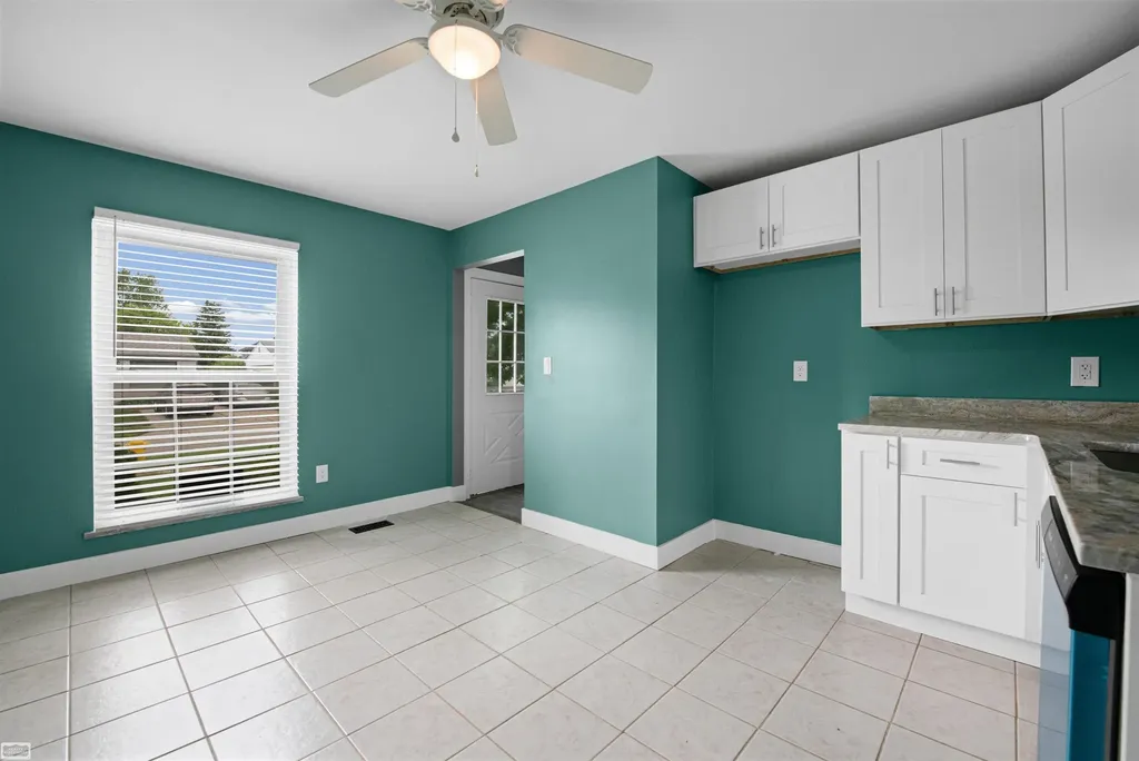 20171 Stafford Street Clinton Charter Township MI 48035