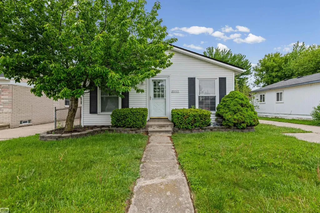 20171 Stafford Street Clinton Charter Township MI 48035
