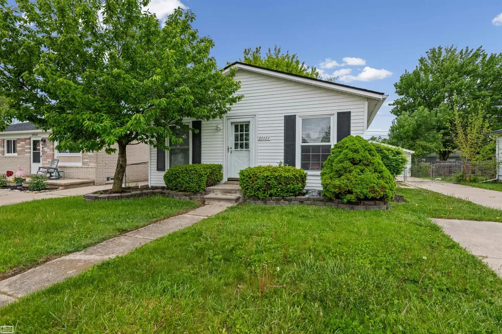 20171 Stafford Street Clinton Charter Township MI 48035