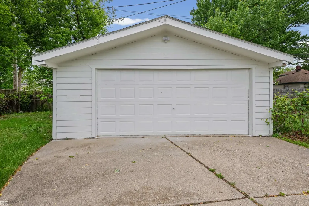 20171 Stafford Street Clinton Charter Township MI 48035