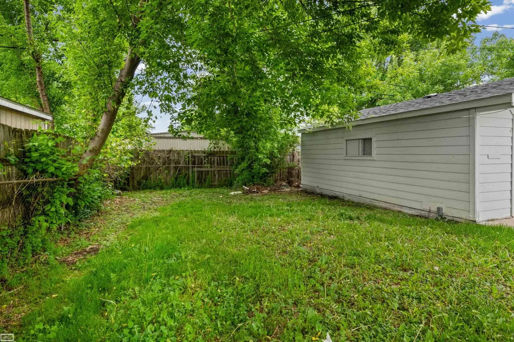 20171 Stafford Street Clinton Charter Township MI 48035