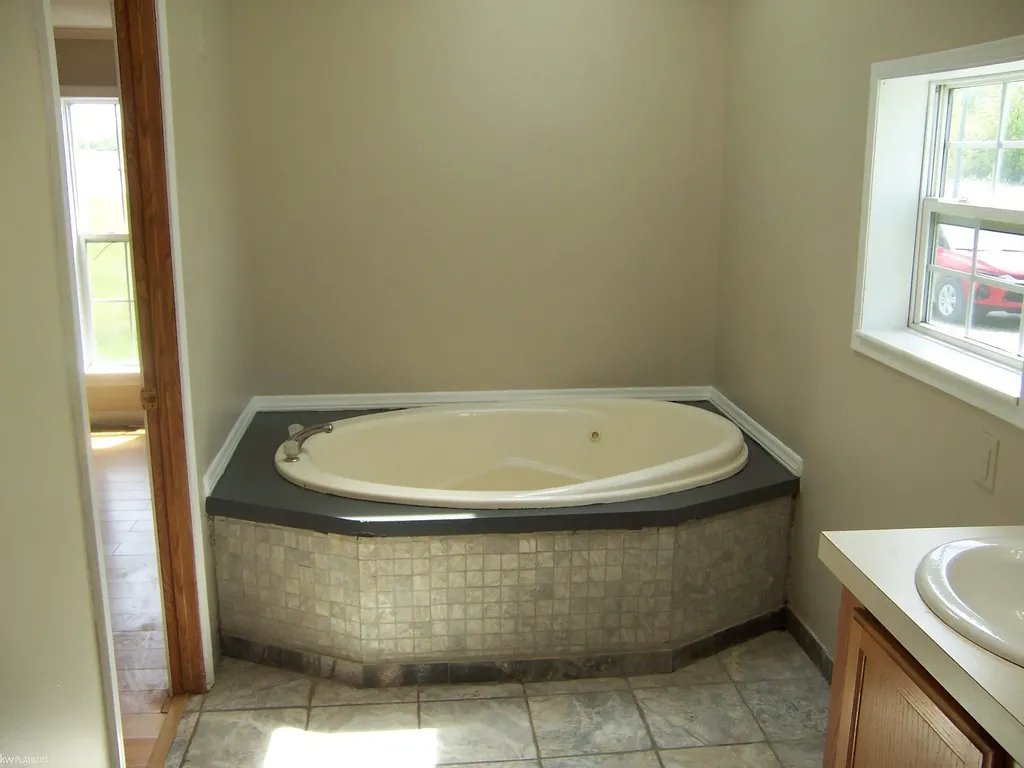 10222 Metcalf Road Greenwood Township MI 48006