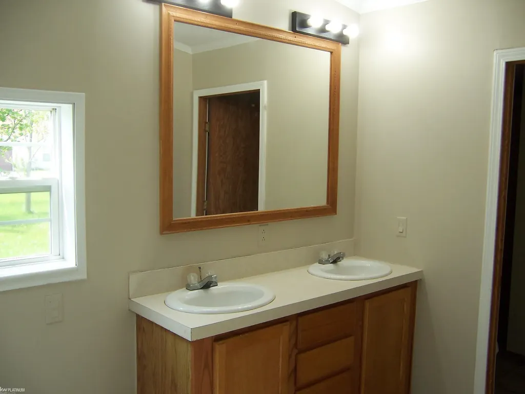 10222 Metcalf Road Greenwood Township MI 48006