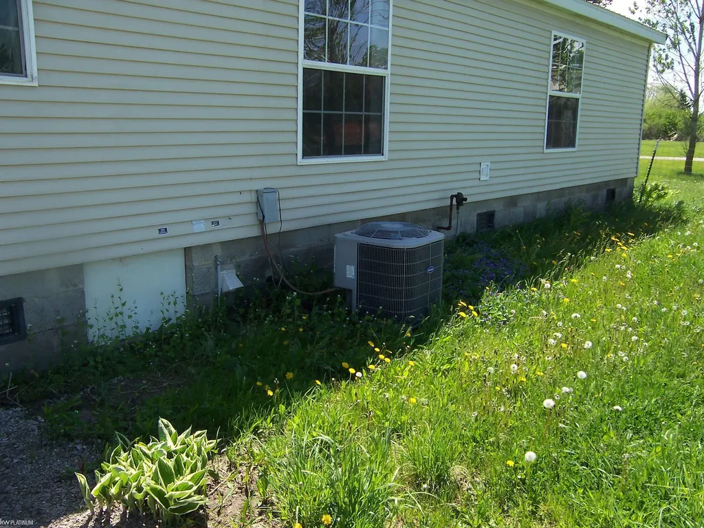 10222 Metcalf Road Greenwood Township MI 48006