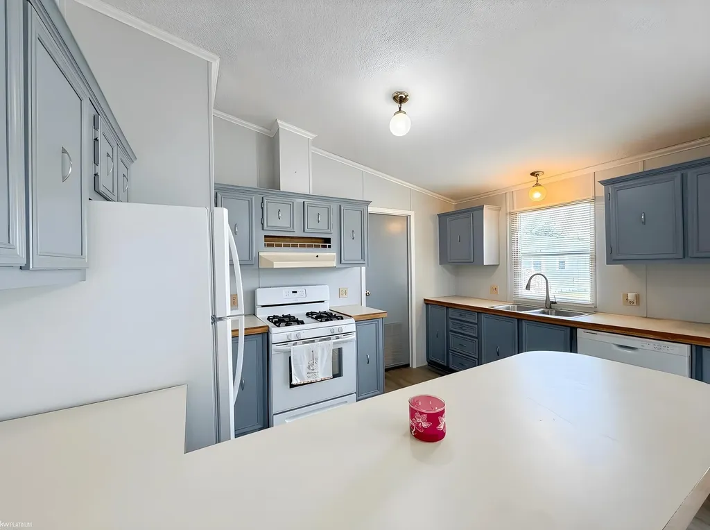 12370 Saint James Court Romeo Village MI 48065
