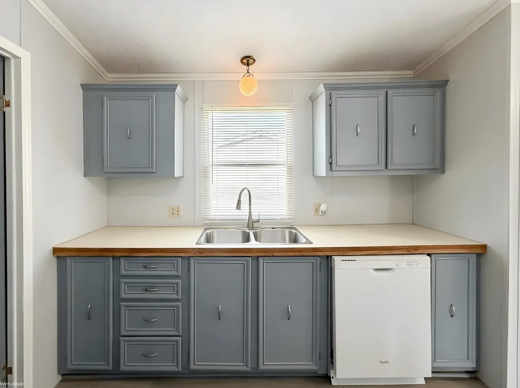 12370 Saint James Court Romeo Village MI 48065
