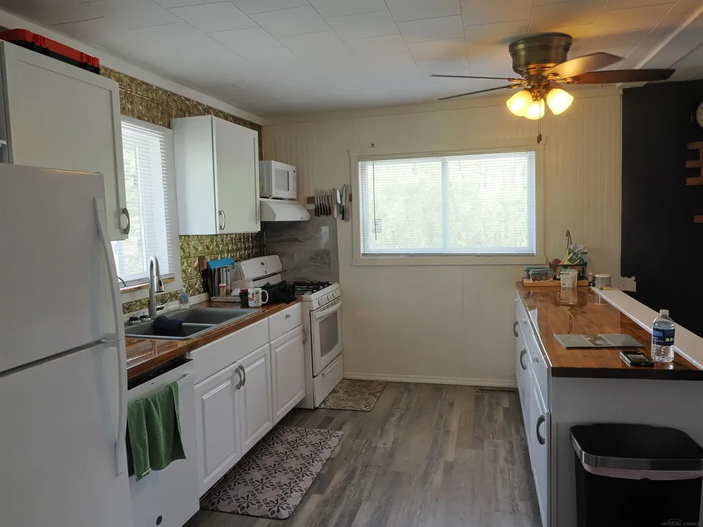 1851 E Erickson Road Fraser Township MI 48650