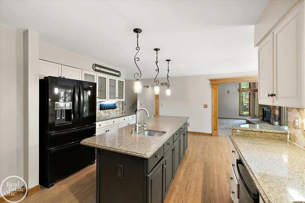 53291 Shanelle Lane Shelby Charter Township MI 48315