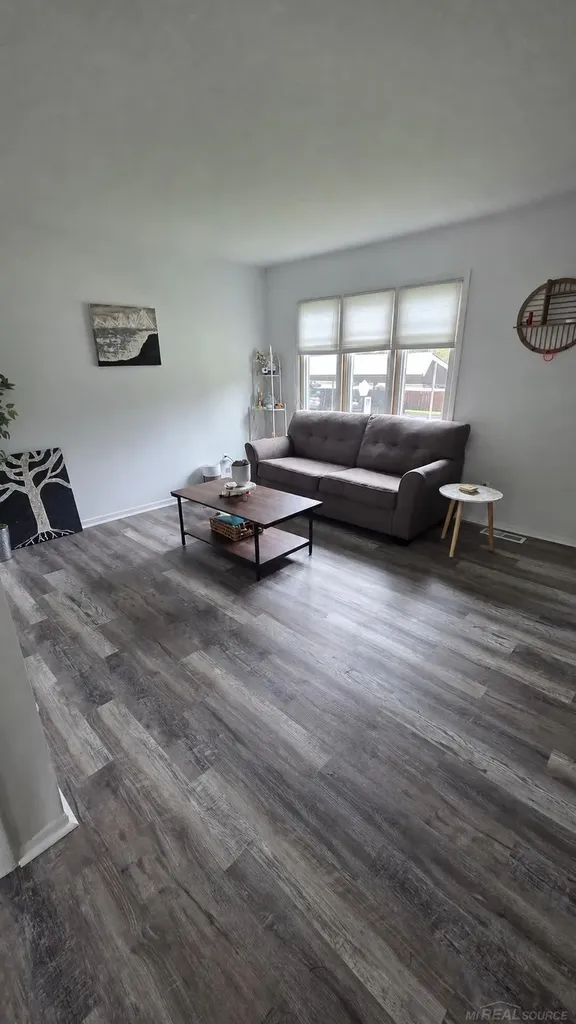 60 Willow Way Drive Waterford Charter Township MI 48328