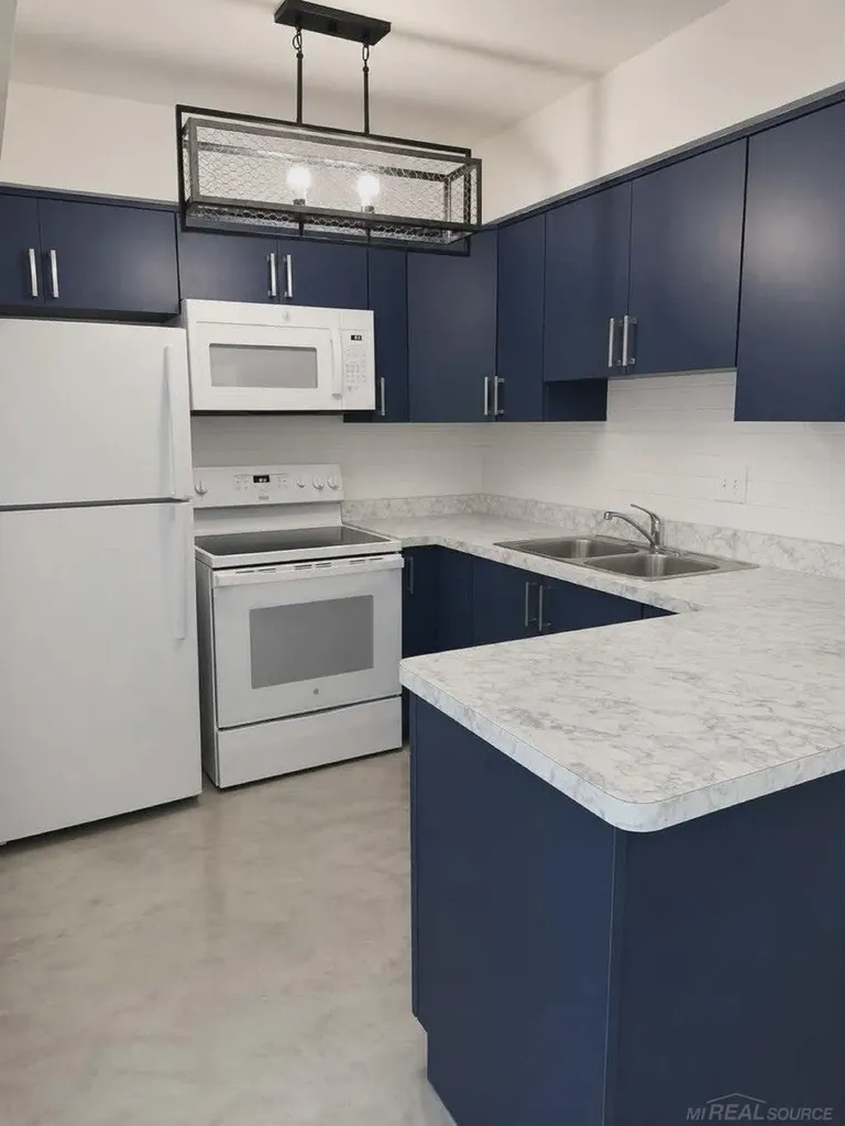 60 Willow Way Drive Waterford Charter Township MI 48328