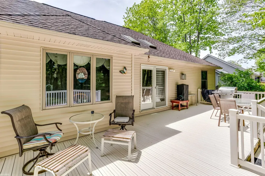5656 Pine Court Kimball Township MI 48074